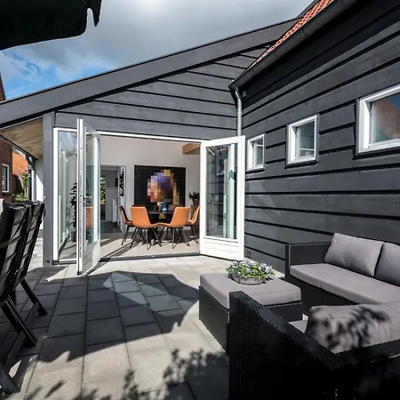 Dorpsweg 9 -