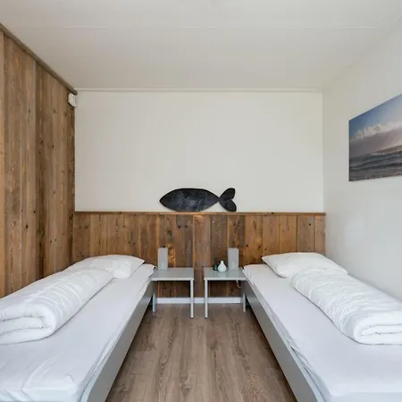 Holiday home Dorpsweg 9 -